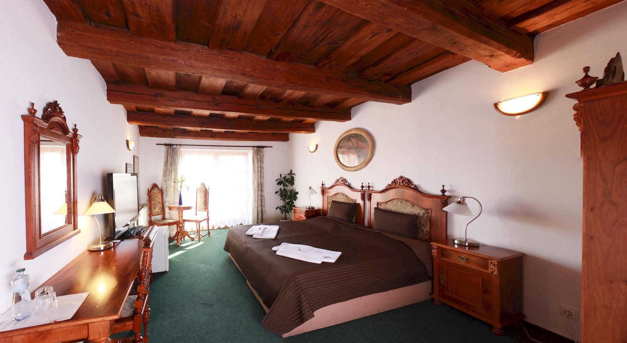Hotel Zlaty Kohout Mladá Boleslav Eksteriør bilde